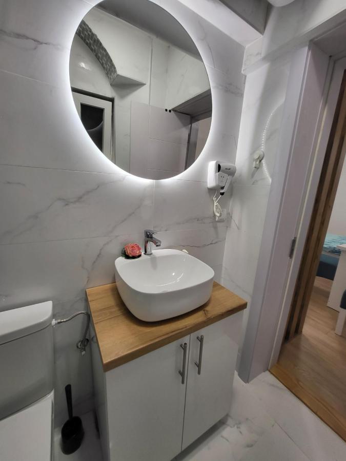 Harmony Suites Sajmiste Ngoại thất bức ảnh